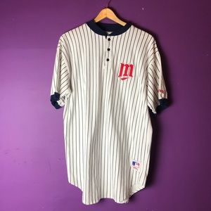 Milwaukee twin pinstripe baseball tee large